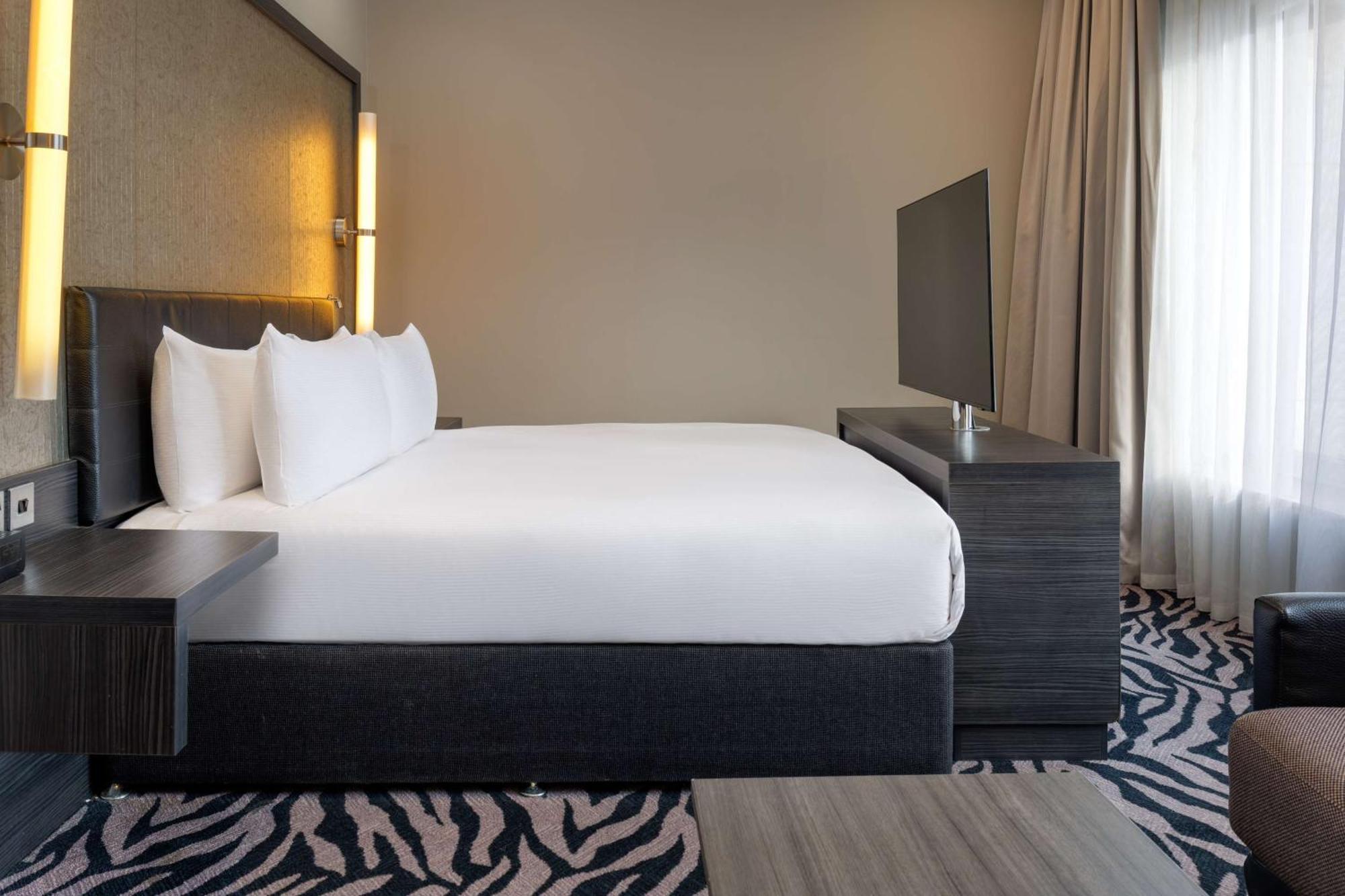 Doubletree By Hilton Centre Отель 4*